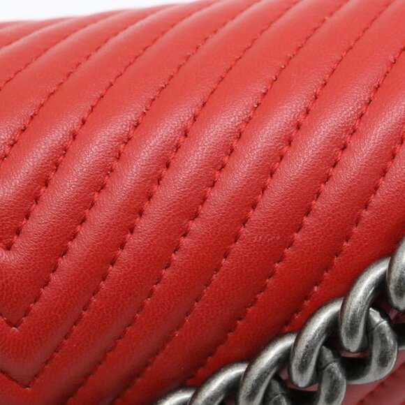 Chanel Medium Chevron Boy Bag - Red - Picture 12 of 16